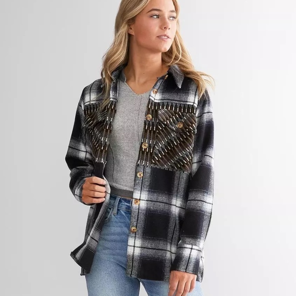 ⭐️BKE Black and White Plaid Shirt with Brown Accents